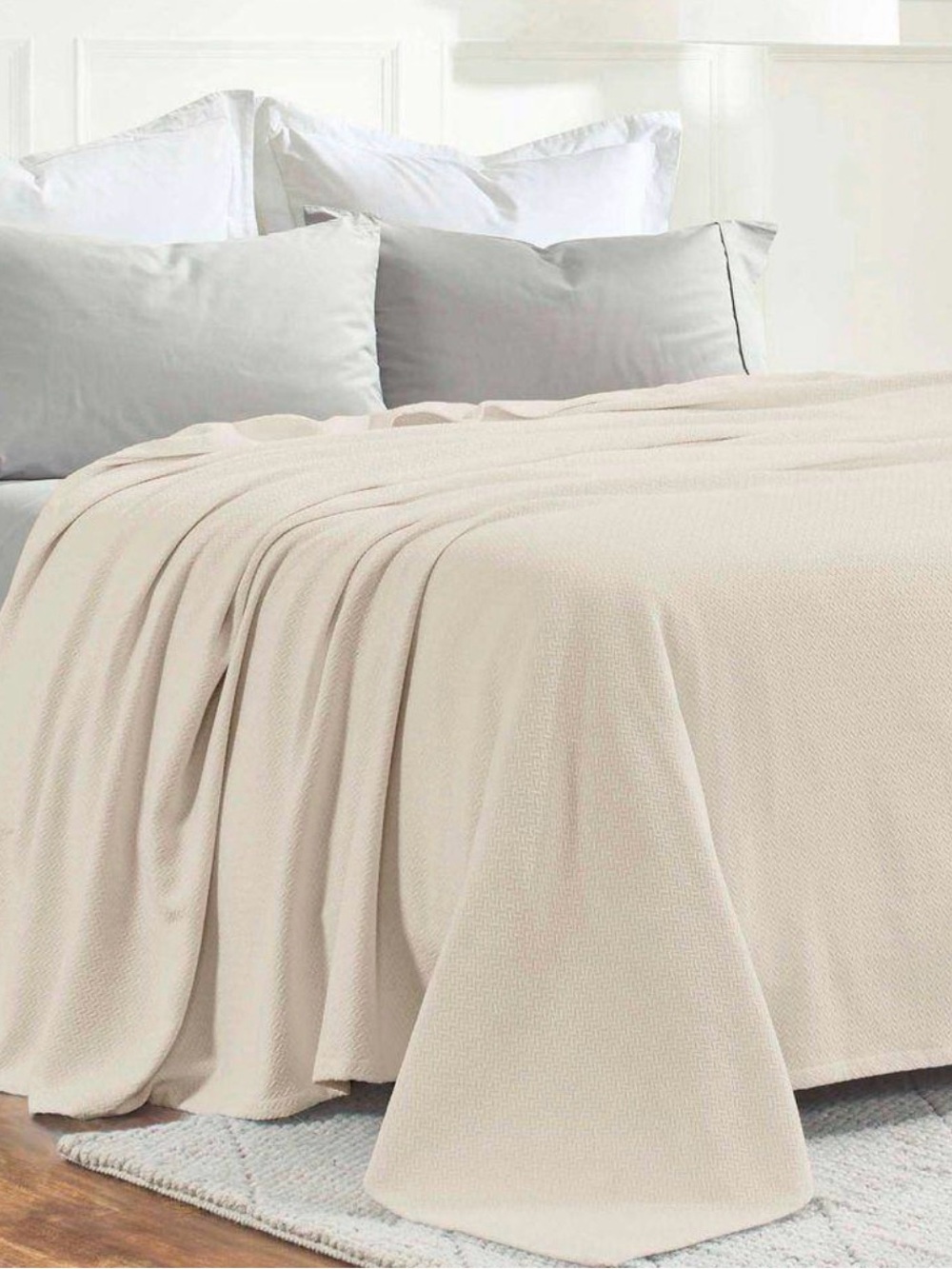 100% Cotton King Ivory Blanket